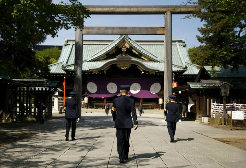 日本跨党派国会议员集体参拜靖国神社