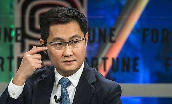 相比马云的大手笔,马化腾估计也很苦恼吧?如今,在两马的竞赛中!