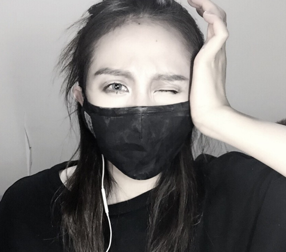 梁馨枰这么装扮起来真是美得想从漫画走出的人物。