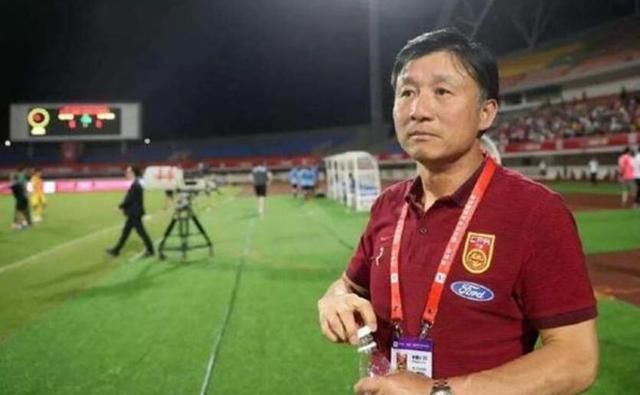 惨不忍睹!中国男足可以提前解散了,洋帅看了心