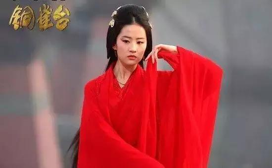 古装剧中女星们的舞姿:陈好优雅,毛晓彤妩媚,刘