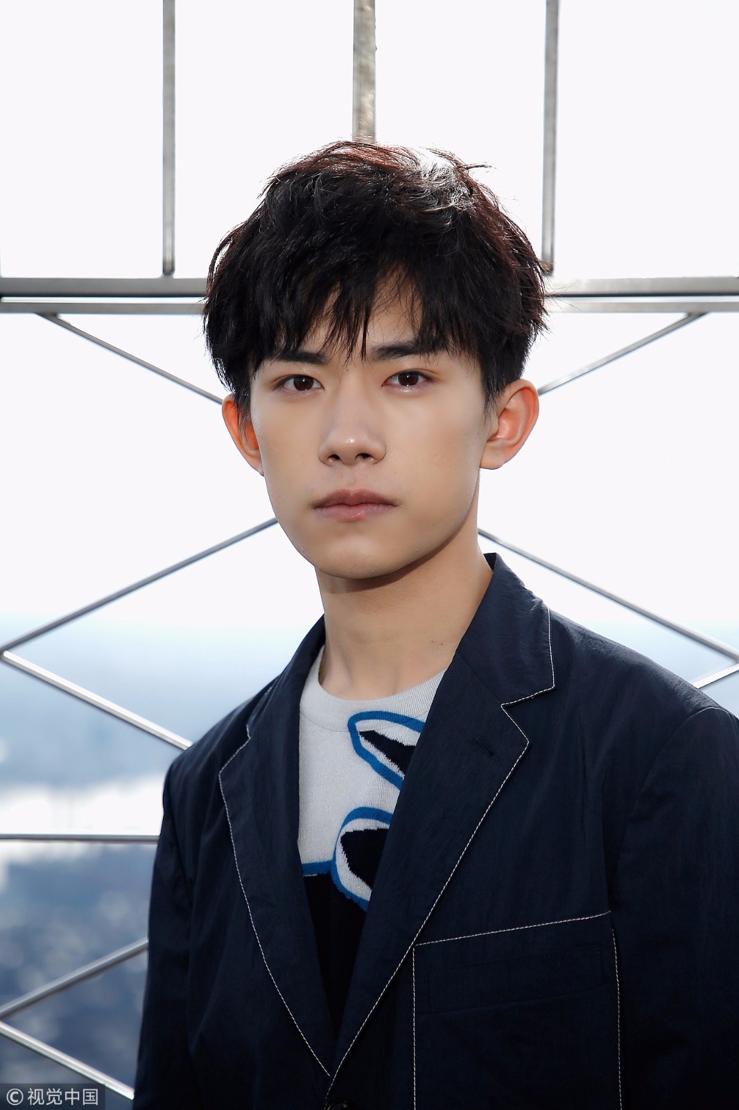 这个孩子为了高考到底经历了什么?易烊千玺蓄