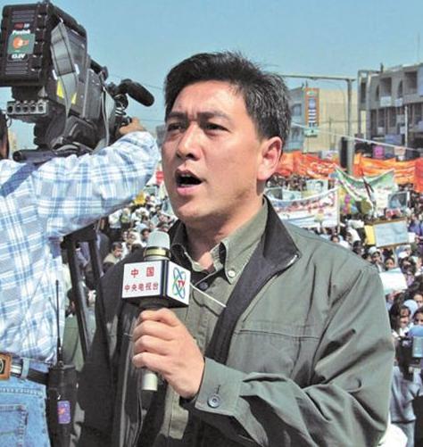 还记得著名主持人水均益,这么多年怎么不见他的身影