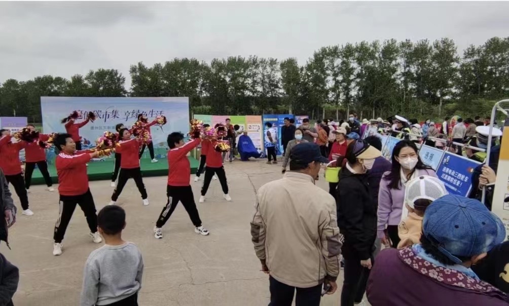 逛低碳市集享绿色生活 逛低碳市集享绿色生活