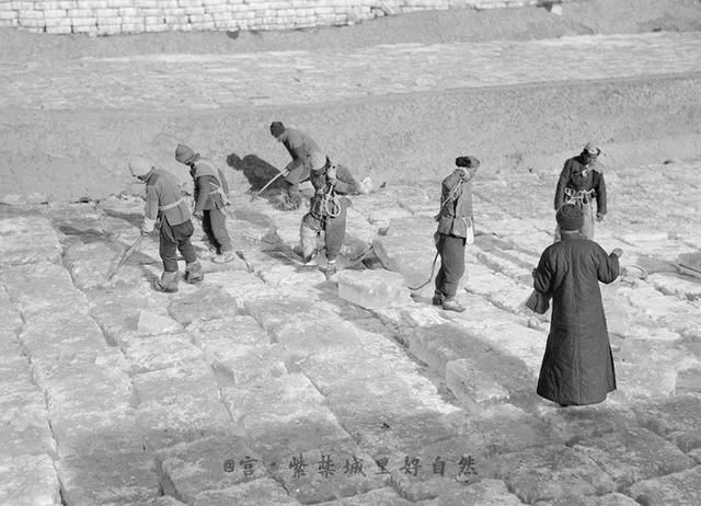 在故宫冰窖里吃饭是一种什么感受?