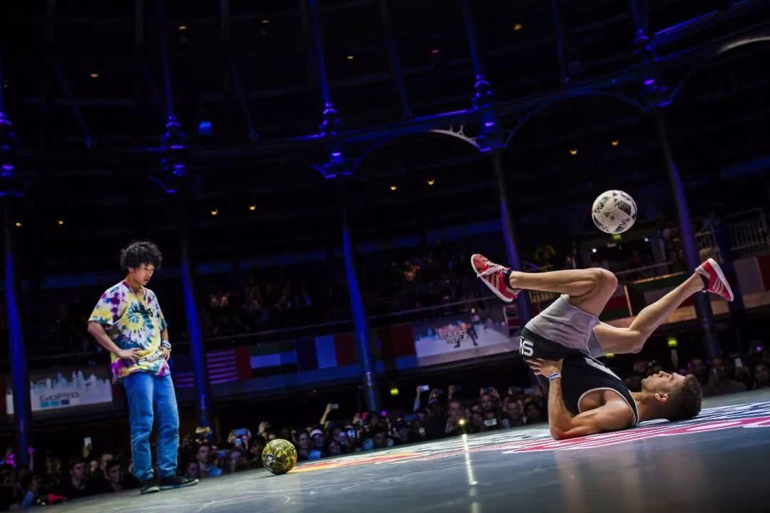 街头足球崛起!奥地利红牛花式足球大赛2018新