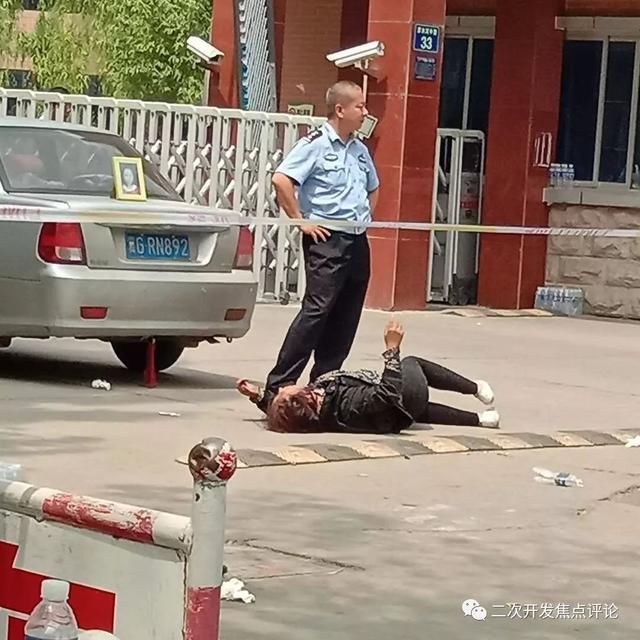 张家口四中学生跳楼事件始末,揭开真相,停止谣