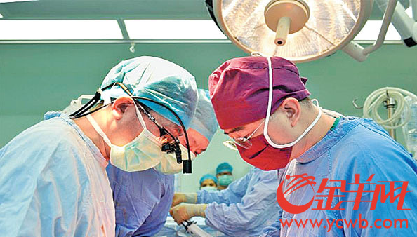【中国梦·践行者】广东胸心手术“第一刀”何建行:以“钉子精神”立足岗位 为患者制定个体化术式 【中国梦·践行者】广东胸心手术“第一刀”何建行:以“钉子精神”立足岗位 为患者制定个体化术式