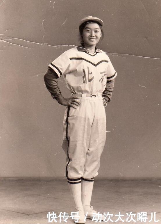 中国队长入日本籍改日本名,举日本国旗出场,抗