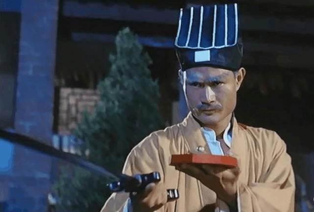 韩国人照搬林正英的僵尸道长造型跳机械舞,得