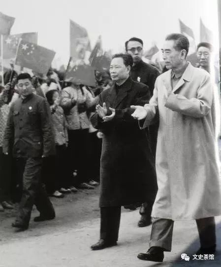 陈毅手下一小政委,当过县委书记省委书记和上海市委书记,副国级