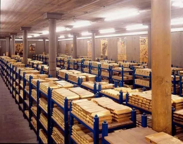 中国为什么要把600吨黄金放到美国?