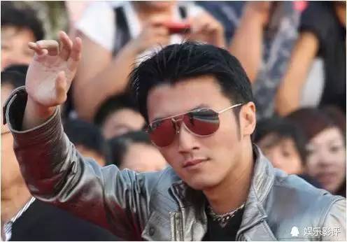 谢霆锋为什么到哪儿都离不开墨镜 谢霆锋为什么到哪儿都离不开墨镜