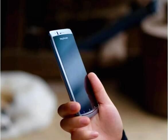 索爱生前最后一款安卓手机,在闲鱼上引发上百