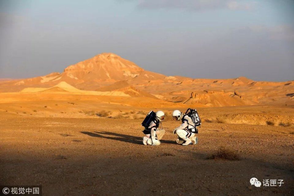 嫦娥未动,鹊桥先行,刚刚发射的这颗卫星开启探