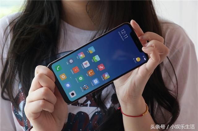 麟970+6GB+AI双摄,降至2499,你还抢购小米8吗