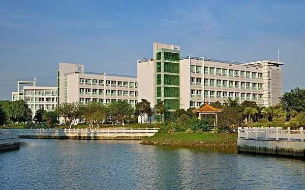 高考100多分能上什么学校?高考落榜生出路!