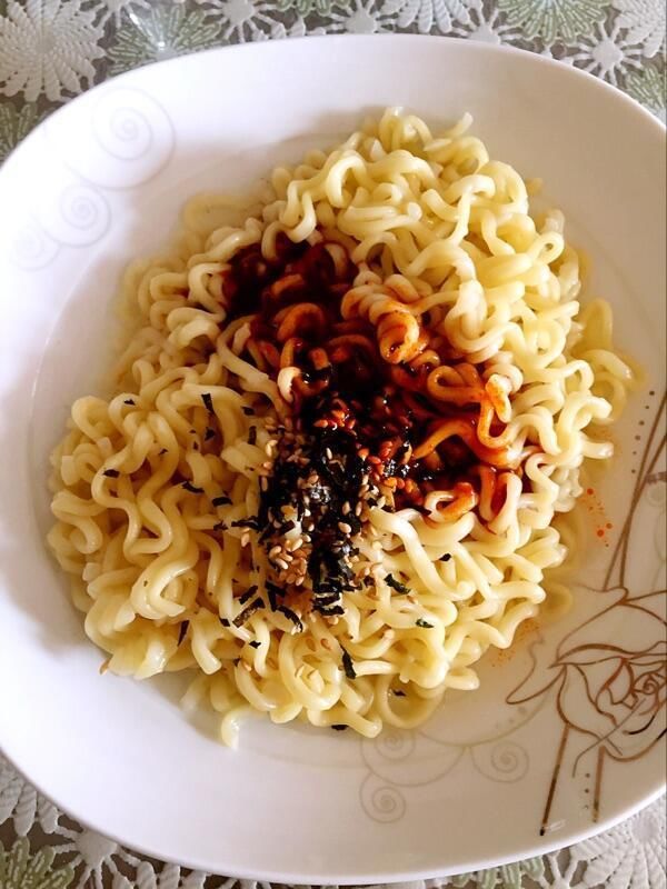 韩国火鸡面究竟辣不辣?四川人笑了