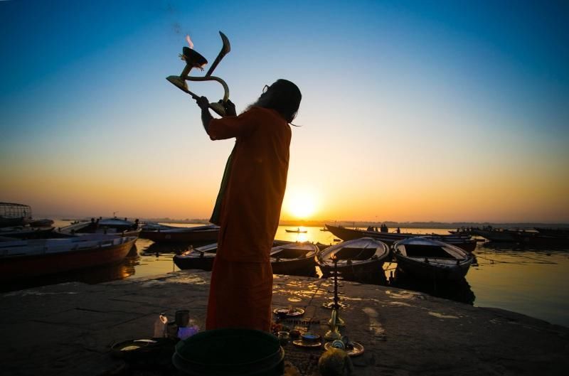 恒河水质污染,印度人因此得传染病,为何还说喝了一口能延年益寿