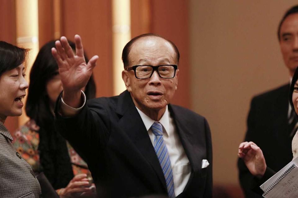 李嘉诚预测:未来10年房价走势,网友:为何不早说