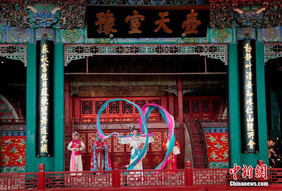故宫戏曲百年相逢在最美时光遇见更好的对方
