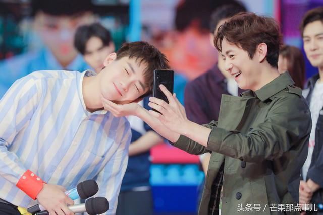 熊梓淇、胡一天《快乐大本营》同框,你会为谁