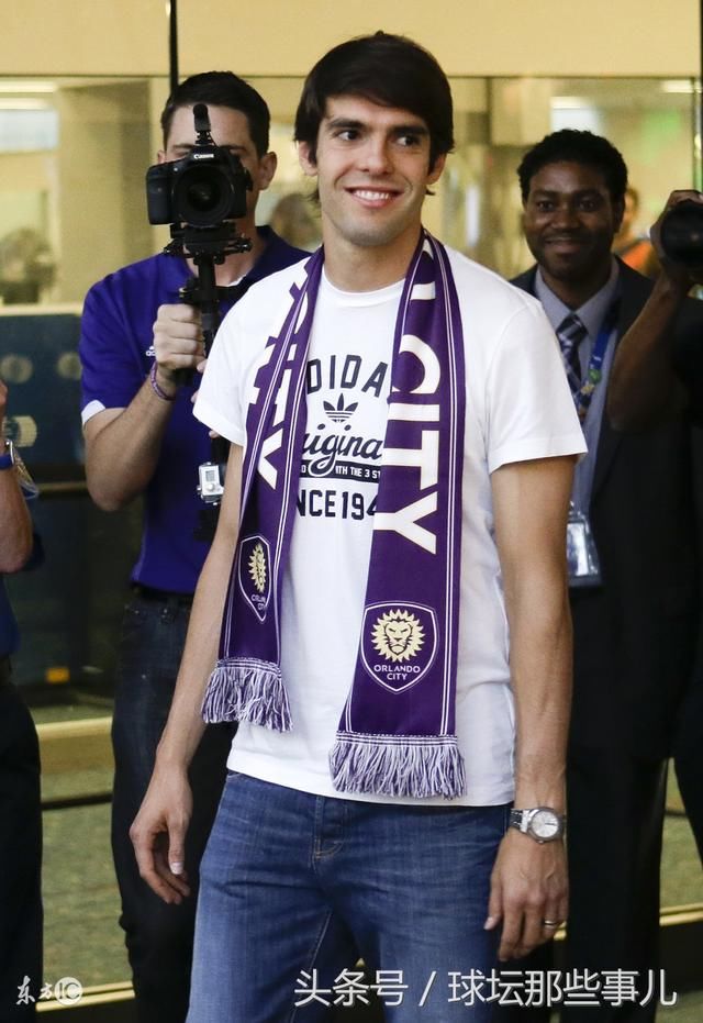 分析当年年轻的梅西为何狂追半场也追不上卡卡