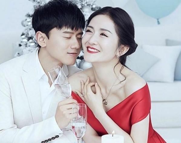 谢娜张杰一家四口晒照,两个宝宝十分可爱,网友