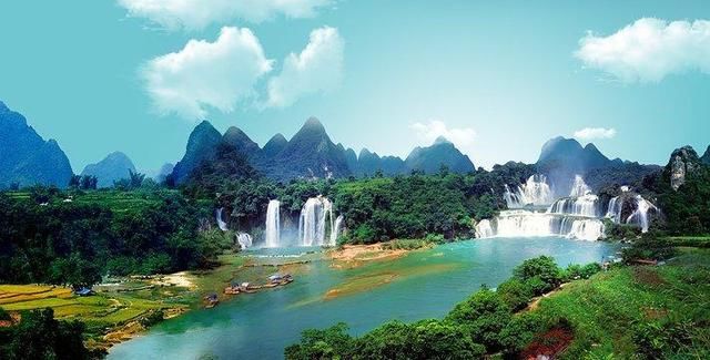 中越边境有个大瀑布,游客不用办护照,就可以去