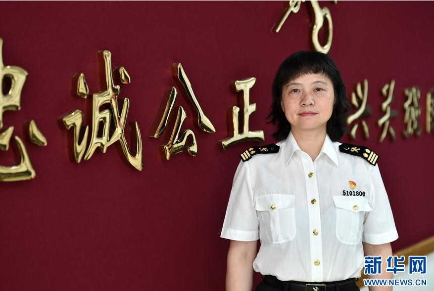 十九大代表甘露:为国际贸易规则贡献“中国方案” 十九大代表甘露:为国际贸易规则贡献“中国方案”