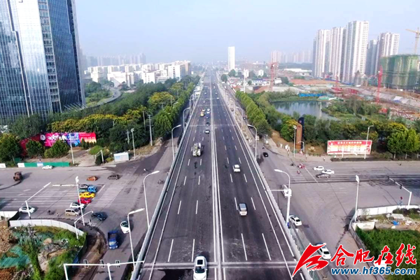 长江西路改造创新大道上跨桥节点今日顺利通车