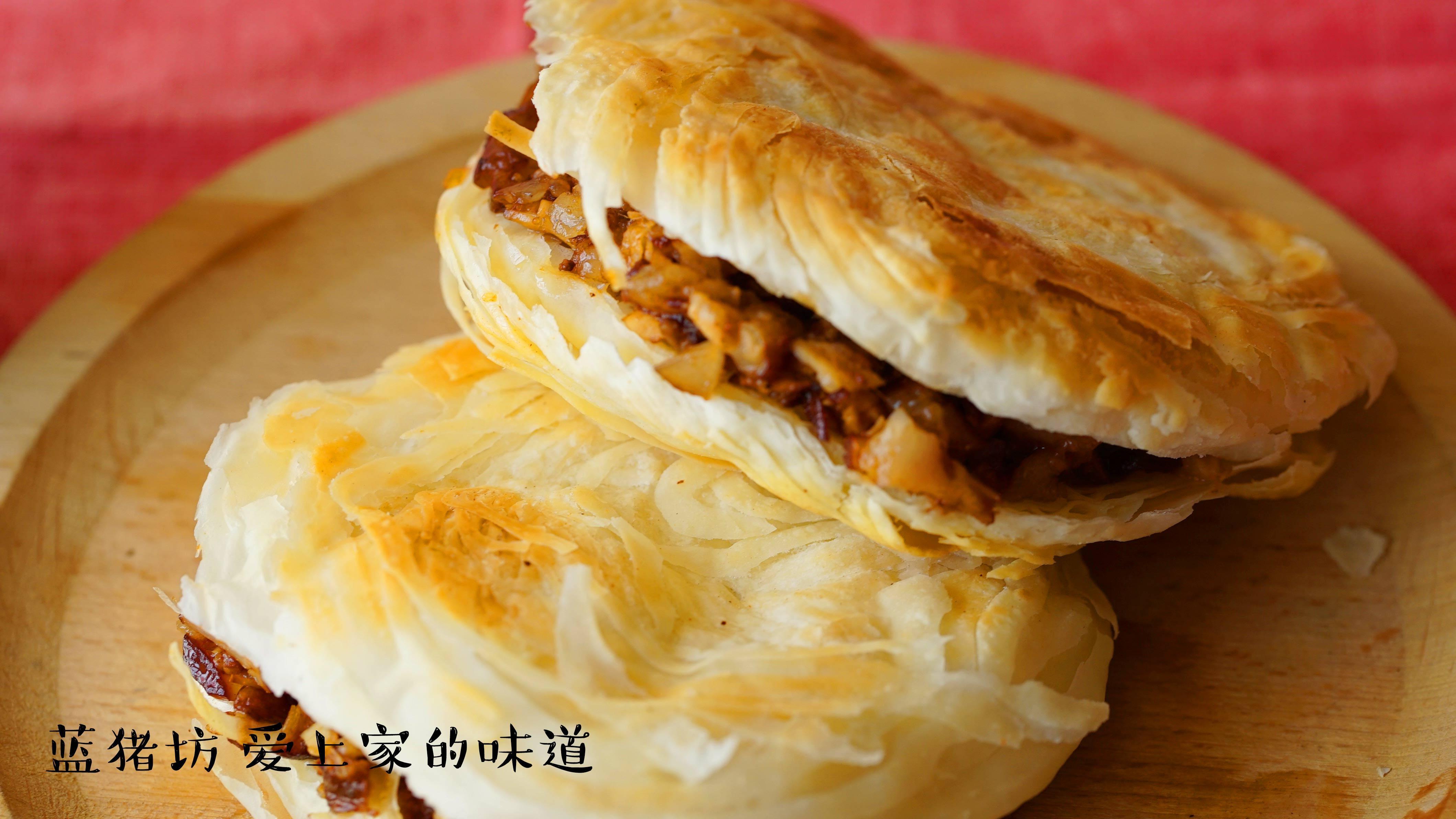 白吉饃的絕佳搭檔——秘製滷肉,這樣的肉夾饃最好吃