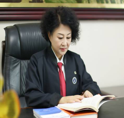 姜淑华,女,中国政法大学毕业,现任吉林恒正达(松原)律师事务所执行