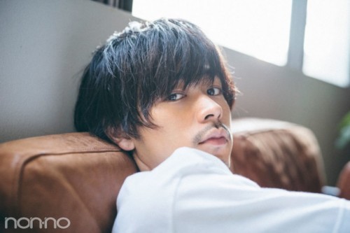 组图:日本男星成田凌拍杂志 颓废慵懒男友感十足 组图:日本男星成田凌拍杂志 颓废慵懒男友感十足