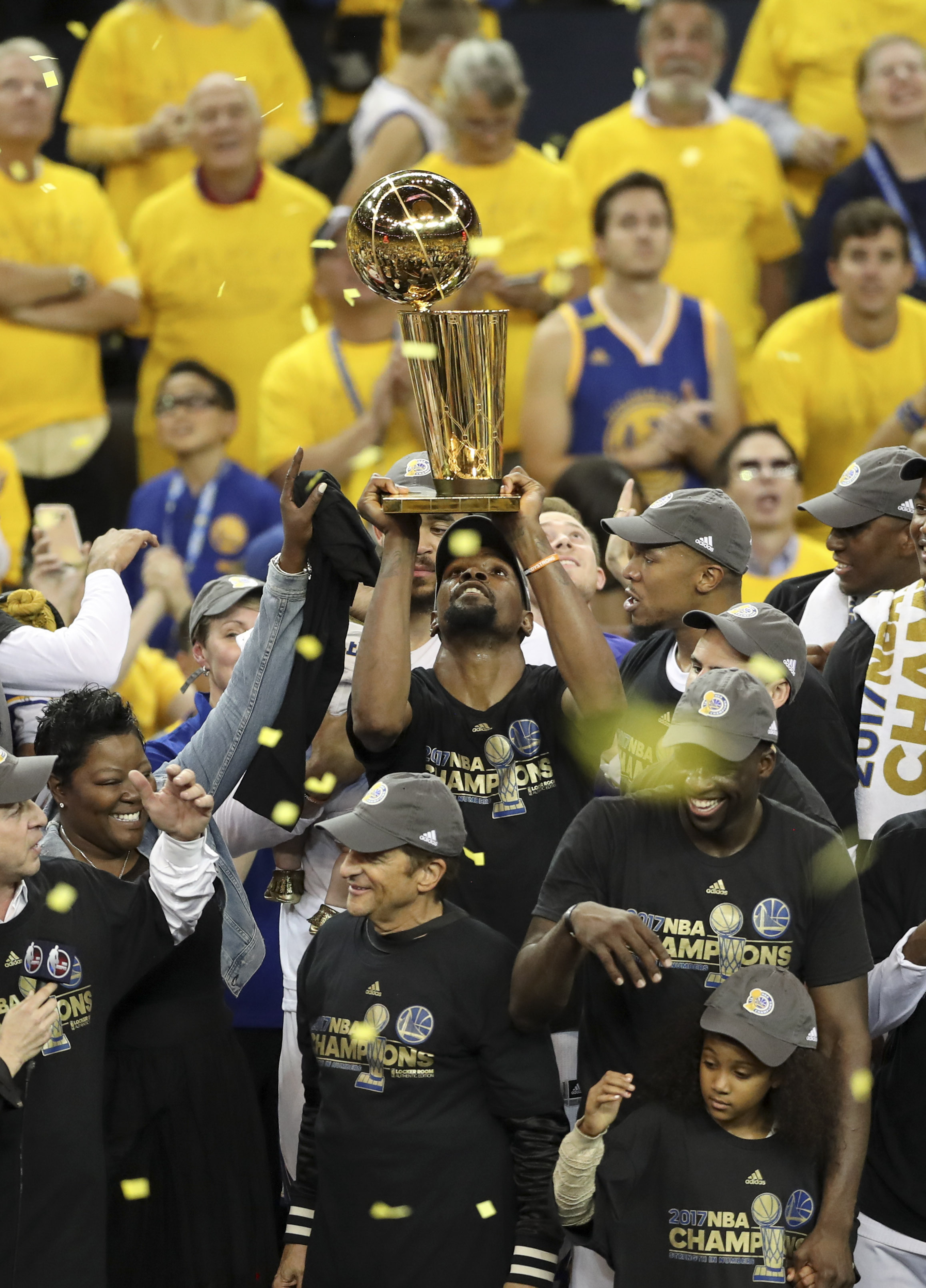 杜兰特当选总决赛mvp.