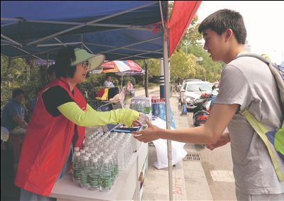 2018中考15日拉开大幕 南通近5万考生步入考场