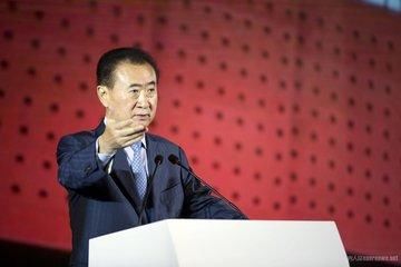 王健林:唱了一首歌热泪满面,全场所有人都默默