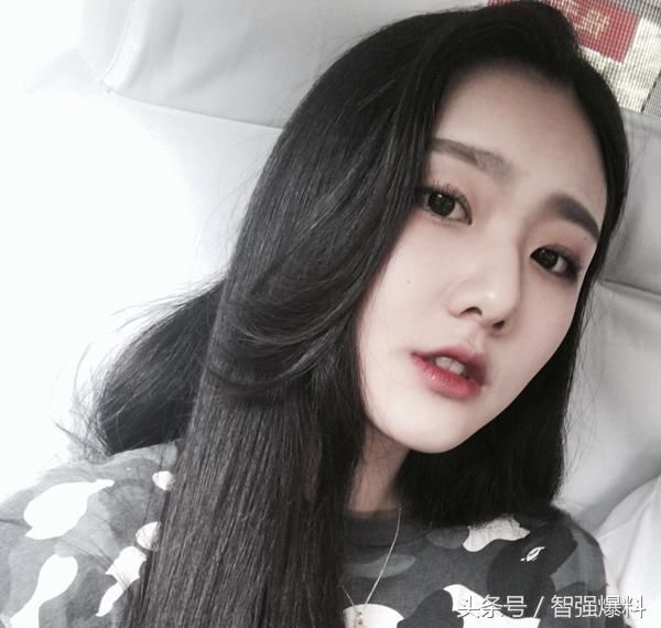 袁雨萱是富二代吗?家境曝光因顶撞佟大为出名