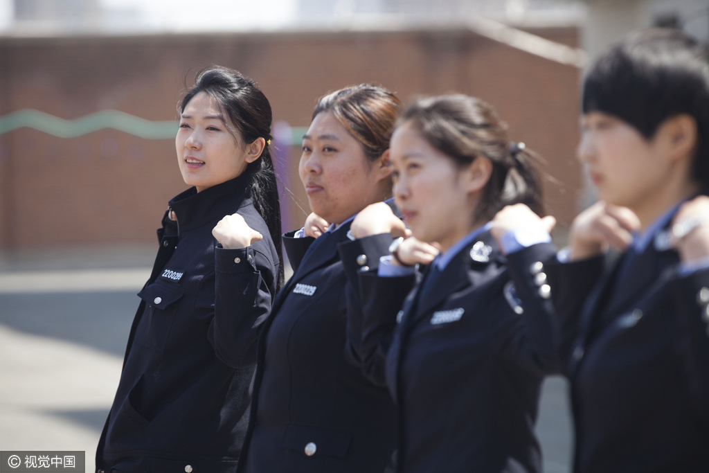 女子戒毒所里的"90后"女管教员