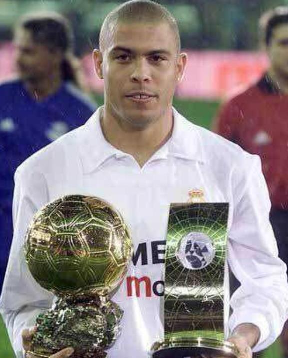 FIFA足球先生诞生 打破C罗梅西垄断