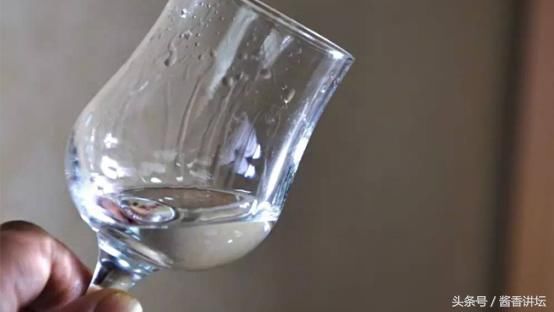 攻略!如何鉴别纯粮酒?揭露网传鉴别法!3秒学会