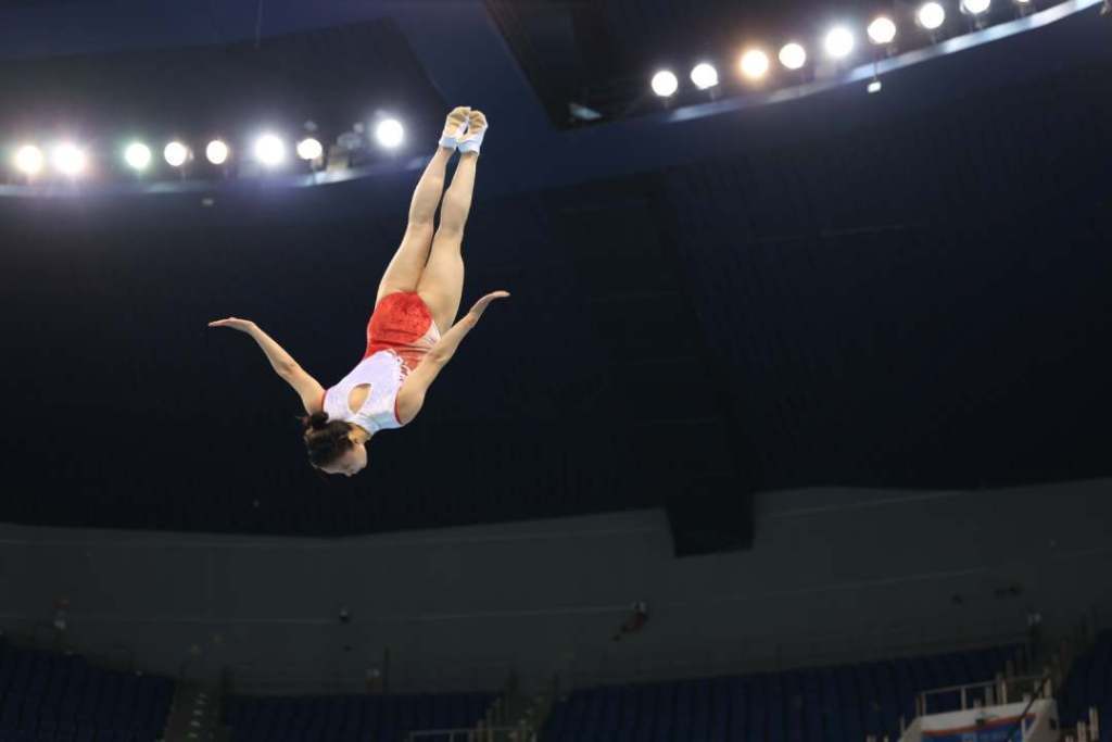 全国蹦床锦标赛落幕,朱雪莹收获女子个人冠军