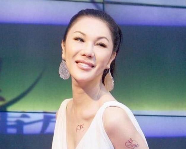 盘点那些做过变性手术的明星,没想到最后一位