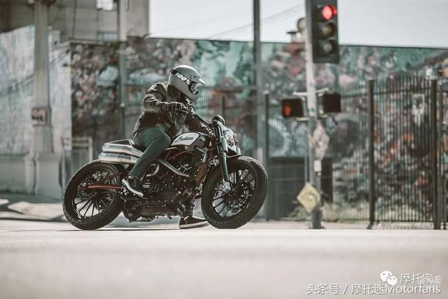 新车\/印第安FTR 1200,一个让哈雷戴维森感到不