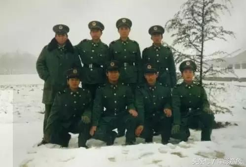 看到这个70年代军人相册,更加想念曾经的战友