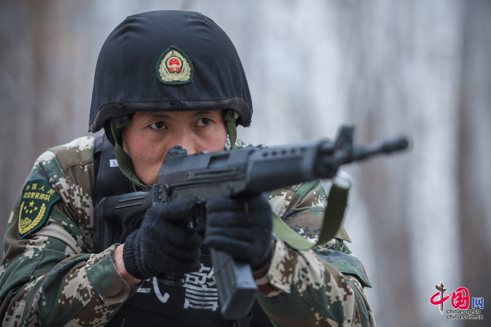 【十九大精神进军营】奉献高寒边疆的“神枪 手”钟岩|新闻动态-《对话中国品牌》栏目采编中心 【十九大精神进军营】奉献高寒边疆的“神枪 手”钟岩|新闻动态-《对话中国品牌》栏目采编中心