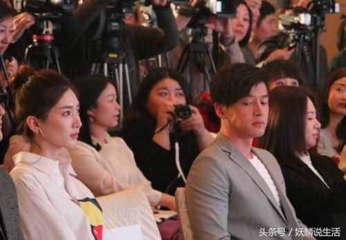 胡歌江疏影复合!胡歌江疏影互相偷瞄,俩人亲密