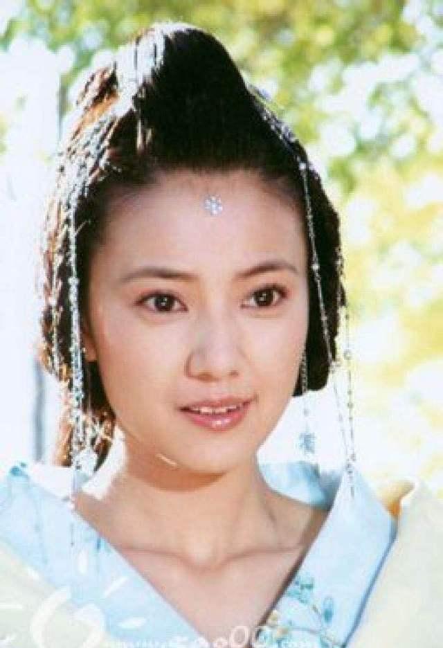 女星古装一字肩,谁最有魅力呢?最后一个你还不