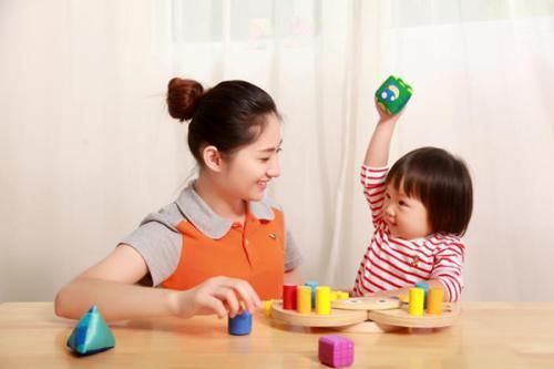 宝爸宝妈们,你注重孩子的早教了吗?(一)1个月宝