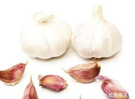 肾不好的人难长寿,5种食物超级伤肾,能少吃就